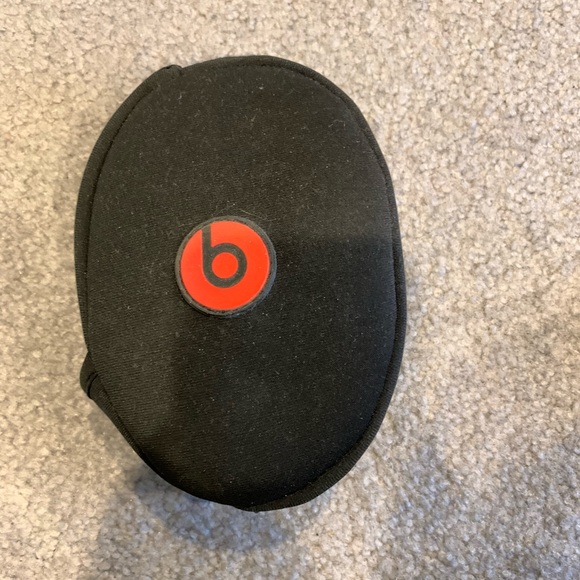 Beats By Dre Solo HD Purple - Picture 6 of 6